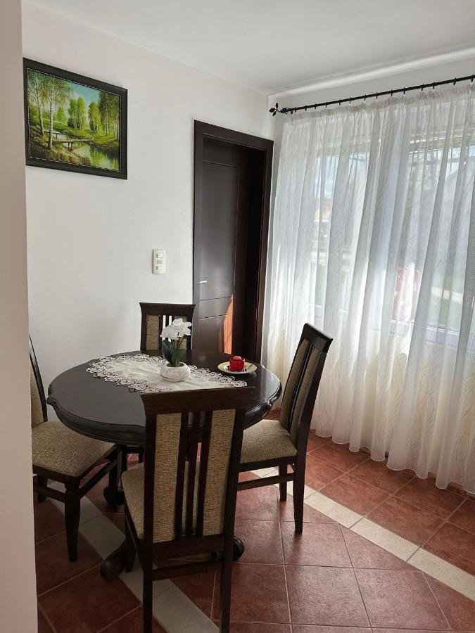 Apartmani Emily & Jully Nikšić Eksteriør bilde