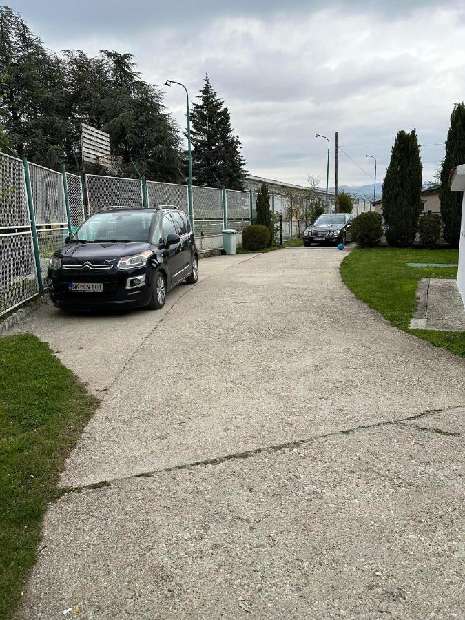 Apartmani Emily & Jully Nikšić Eksteriør bilde