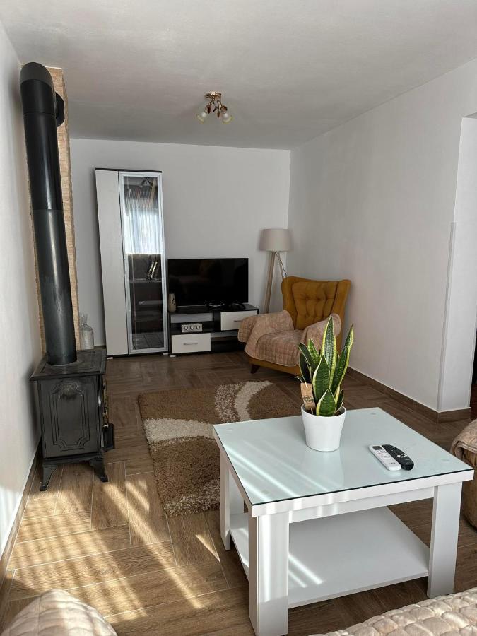Apartmani Emily & Jully Nikšić Eksteriør bilde
