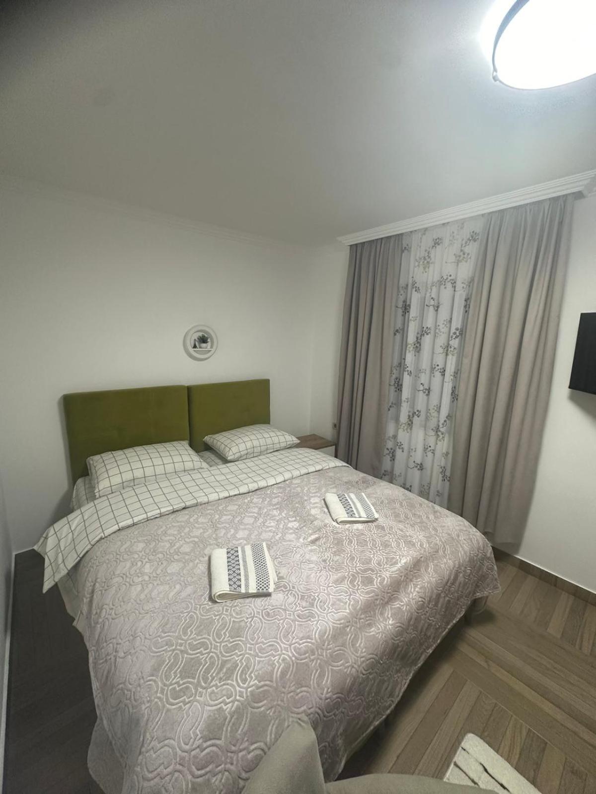 Apartmani Emily & Jully Nikšić Eksteriør bilde