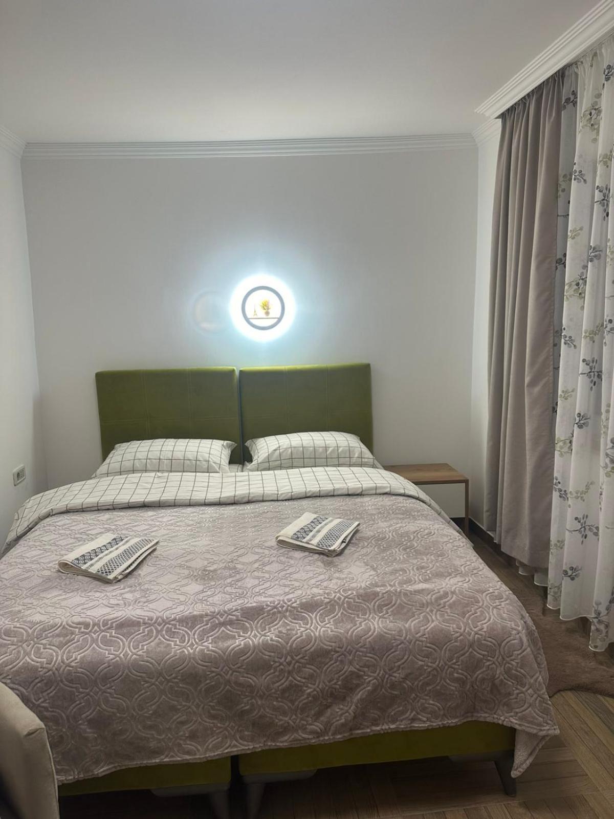 Apartmani Emily & Jully Nikšić Eksteriør bilde