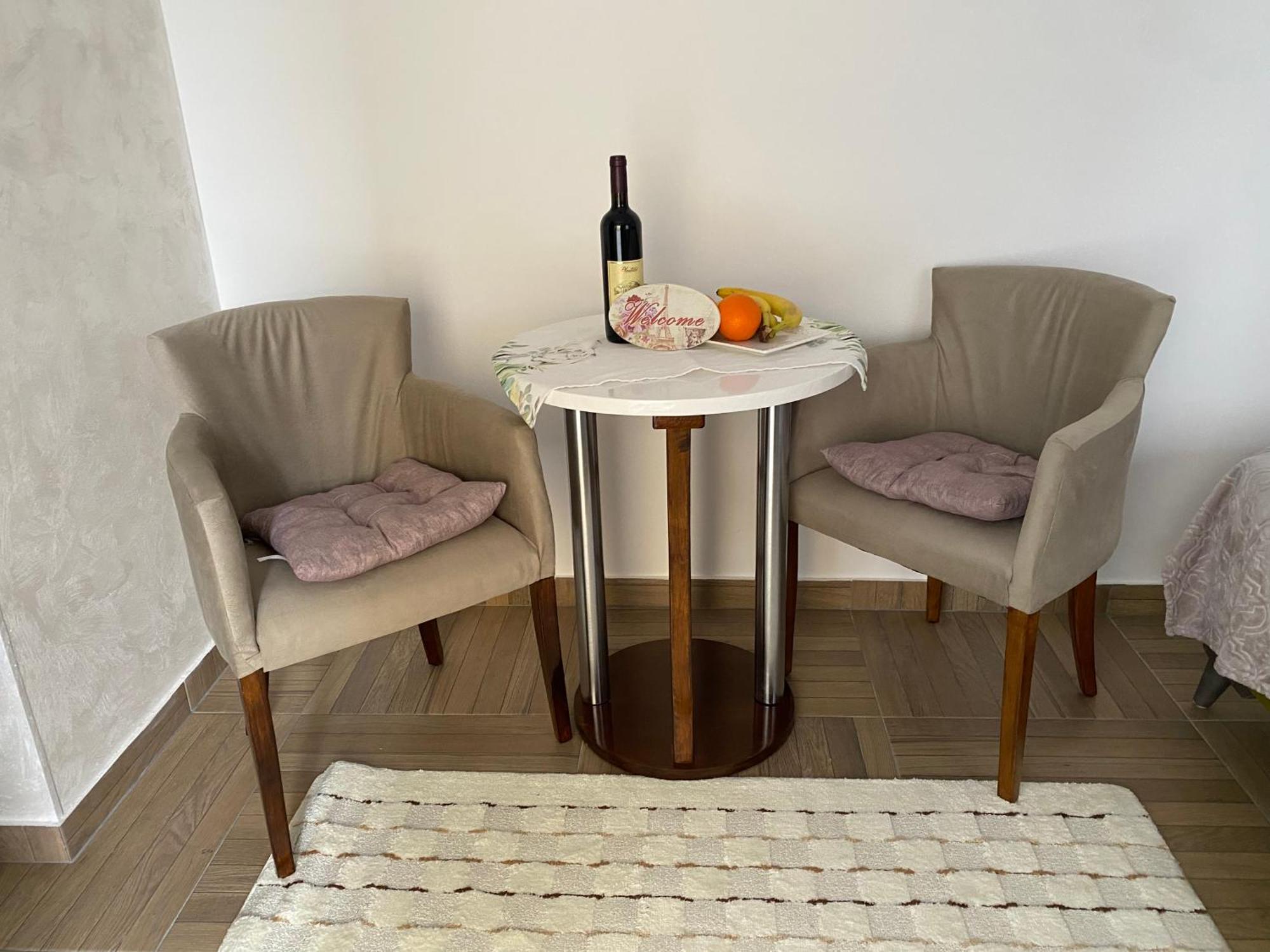 Apartmani Emily & Jully Nikšić Eksteriør bilde