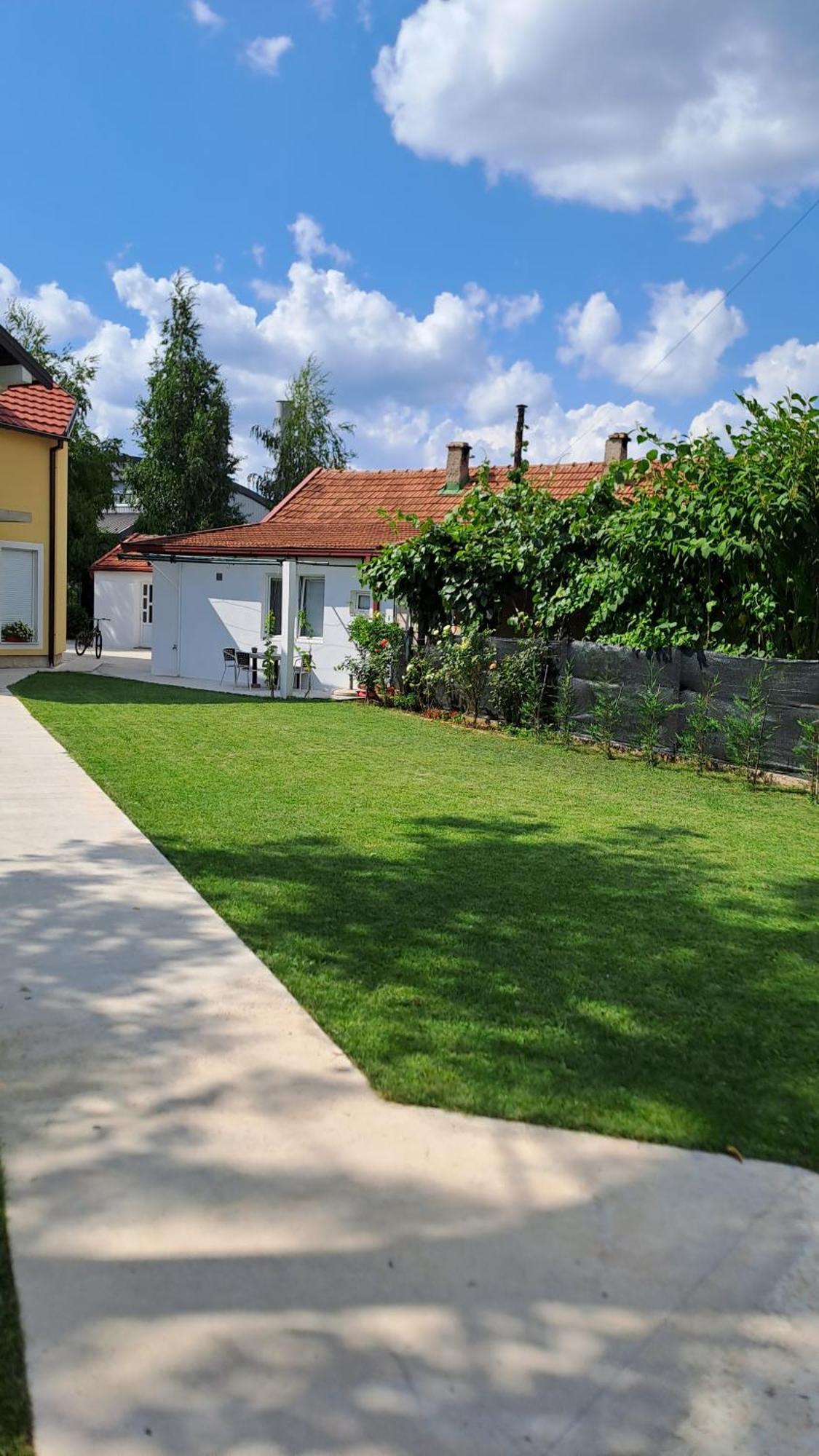 Apartmani Emily & Jully Nikšić Rom bilde